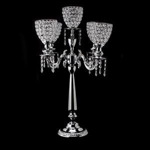 Candélabre en argent antique disponible en bordure de diamant de conception classique décor à la maison mariages et centre de table d'événement moderne populaire - Product Image 1