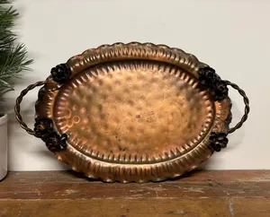 Bandeja de cobre hecha a mano, elegante bandeja decorativa para servir para el hogar y la cocina, bandeja de cobre puro de lujo a un precio asequible - Product Image 1