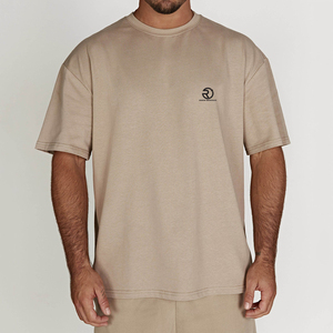 Ensemble T-shirt et short d'été en coton Ensemble unisexe deux pièces short et chemise pour homme Logo personnalisé Ensemble short pour homme - Product Image 3