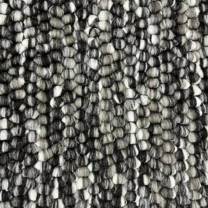 พรมปูพื้นโพลีโพรพิลีนทอแบบเครื่องจักร นุ่ม ทนความร้อน ป้องกันคราบ ดีไซน์ทันสมัย เหมาะสำหรับพื้นที่สวดมนต์ ใช้ได้ทั้งในบ้านและนอกบ้าน รุ่นโลโก้ - Product Image 1