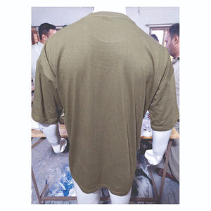 เสื้อยืดสลิมฟิตสำหรับผู้ชายคุณภาพสูงเสื้อยืด100% ผ้าฝ้ายธรรมดาปรับแต่งได้ผ้าถักจากโพลีเอสเตอร์/ คอตตอนสำหรับสั่งซื้อจำนวนมาก - Product Image 2