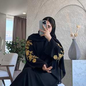Abaya en soie sur mesure en gros, Dubaï, manches bouffantes, satin anti-froissement, fabrication artisanale, robe musulmane élégante et luxueuse pour femmes de petite taille - Product Image 5