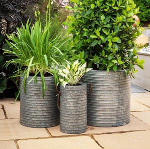 Lot de 2 jardinières vintage avec supports pour décoration intérieure et extérieure Dernière conception d'hôtels fantaisie Pots de fleurs - Product Image 3