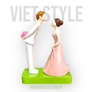 Statue en polyrésine pour la décoration de la maison-Couple des mariés Dip romantique Dancing Bride and Groom Figurines personnalisables de bonne qualité - Product Image 4