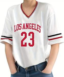 Camiseta Deportiva Extra Grande para Mujer con Cuello en V y Estampado de Número - Product Image 6