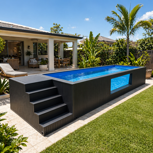 Piscina rectangular de acero sobre suelo, tipo spa para exteriores, con escalera de seguridad y plataforma de madera. - Product Image 1