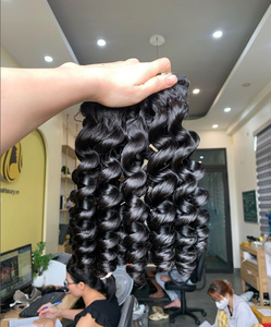 The Big Curly Hair Cabello humano vietnamita 100%, 100% Cabello sin procesar en cabello humano rizado - Product Image 1