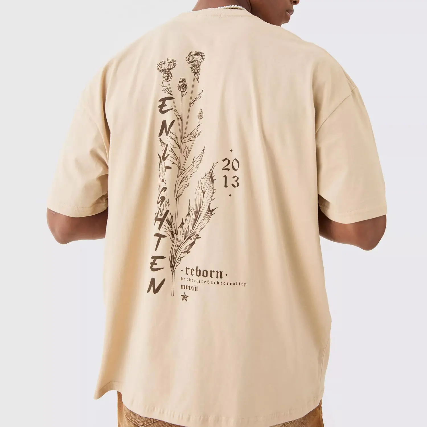Oversized Boxy Verlengde Hals Verlichtend Bedrukt T-Shirt | 100% Katoen | Model Is 6'1 "Trendy Urban Streetwear