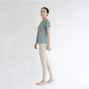 ขายร้อนเสื้อโยคะแขนสั้นเรียบง่ายสีเขียวโยคะสวมใส่เป็นมิตรกับสิ่งแวดล้อม - Product Image 3