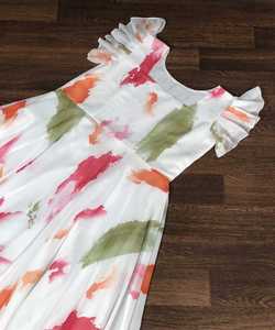 Fusion de mode: Style pakistanais Salwar Kameez - Fusion de styles traditionnels et modernes, créant une mode chic et élégante - Product Image 5