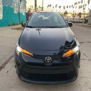 Toyota Corolla 2023 en parfait état - Product Image 1