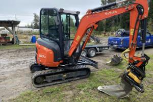 Miniexcavadora japonesa usada Kubota de segunda mano, excavadora sobre orugas, maquinaria pesada de segunda mano para la construcción, venta al por mayor - Product Image 3