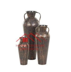 Accesorios de decoración de hogar y hotel modernos a precio mayorista jarrón de metal con acabado antiguo de diseño martillado - Product Image 1