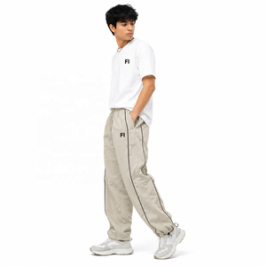 Pantalones de hombre al por mayor con cintura elástica, corte relajado, ribete en contraste, ligeros, estilo casual urbano, pantalones personalizados, proveedor de EE. UU. - Product Image 3