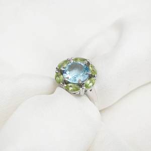 แหวนพลอยบุษราคัมและเพอริดอทสีฟ้าประดับหินทรงกลมสีเงินสเตอริง925วงแหวนหมั้นสำหรับงานแต่งงานของผู้หญิงขายส่ง - Product Image 2