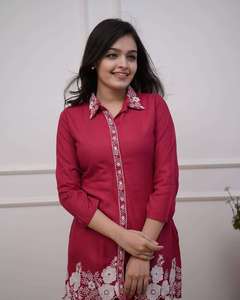 เซตร่วมเซตเซตเซตสำหรับสตรีแบบกึ่งเย็บมาใหม่สำหรับเทศกาลเปิดตัวผ้าคุณภาพบริสุทธิ์รับประกันได้ - Product Image 4