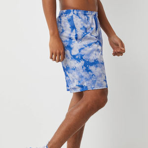 Pantalones Cortos de Baloncesto Sublimados Totalmente Personalizados para Hombre, el Mejor Diseño con Técnica de Impresión Ligera, Estilo Perfecto a un Precio Increíble - Product Image 3