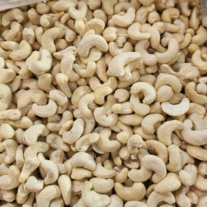 Noix de cajou crues de haute qualité W180 W240 W320 Lwp Ws Sk Noix de cajou Emballage personnalisé Santigo - Product Image 1