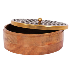 กล่องไม้สำหรับใส่โรตี/จาปาตี พร้อมฝาปิดชุบเงินสลักลาย ใช้สำหรับอุ่นอาหารบนโต๊ะอาหารและในครัว - Product Image 3