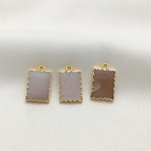 Colgante de Piedra Lunar Melocotón Natural en Forma Libre |   Dijes de Rodajas de Piedras Preciosas para Hacer Collares |   Suministros de Joyería al por Mayor - Product Image 1
