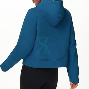 Chaqueta con capucha de forro polar de algodón 100% para mujer, capucha con botón y cremallera para mujer, diseño de capucha para uso en temporada de invierno - Product Image 2