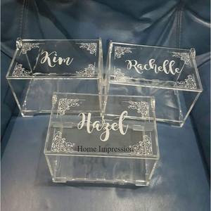 Aspecto atractivo Grabado láser Nombres y diseños personalizados Conjunto de 3 Acrílico transparente Hecho Caja de tarjetas de regalo de boda - Product Image 1