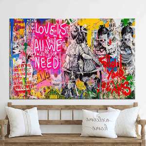 Tableau imprimé sur toile : L'amour est tout ce dont nous avons besoin, style Banksy, toile emballée - Product Image 1