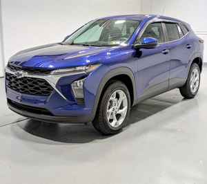 Chevrolet Trax LS FWD 2024 USADO, motor turbo de 3 cilindros y 1.2L (137 hp, 162 lb-ft de torque) con transmisión automática de 6 velocidades - Product Image 1