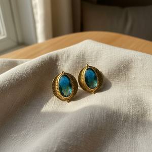 Pendientes Elegantes de Cuarzo Aguamarina con Baño de Oro de 18K, Forma Ovalada, de Lujo - Product Image 2