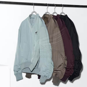 Chaqueta Bomber de Invierno Transpirable de Alta Calidad con Logotipo Frontal Personalizable, Estilo Moderno 2025 para Venta en Línea - Product Image 1