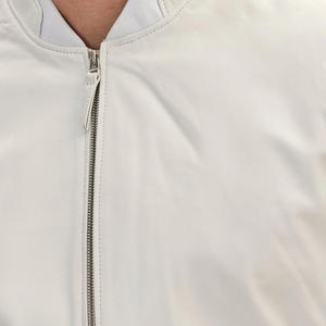 Chaqueta bomber de cuero personalizada a la moda con bordado de impresión de logotipo para hombre y mujer, proveedor de ropa de abrigo informal con estilo - Product Image 2