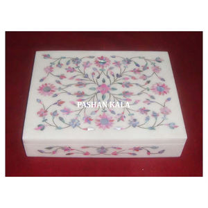 Nouveau design de mélange de marbre blanc pur incrusté de nacre boîte à bijoux de forme rectangulaire utilisée pour la décoration de la maison et les cadeaux d'entreprise - Product Image 1