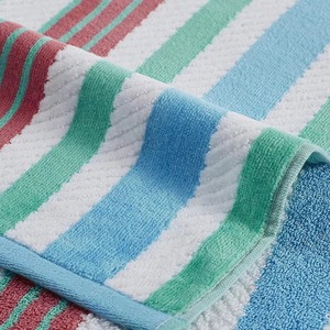 Serviette de bain en peluche douce pour la maison et l'hôtel, très absorbante, séchage rapide, idéale pour la douche, le bain et l'usage quotidien - Product Image 5