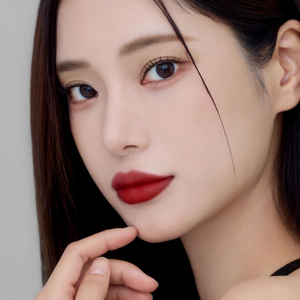 Hevvy LIP Crayon ขนาดท่องเที่ยว Bloody Kiss Lip Tint ยาวนานเคลือบด้านส่วนผสมสมุนไพรแร่ผลเบลอใส - Product Image 3