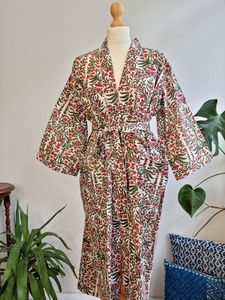 Algodón puro Pastel Blanco Verde Floral Impreso Kimono Coverup Hasta el suelo Túnica Inocente Naturaleza Templo Diseño Vestido informal - Product Image 3