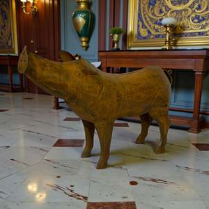 Escultura de Cerdo Rústica Hecha a Mano en Hierro Forjado, Diseño Personalizado - Product Image 2