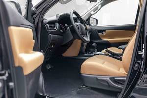 Tout Neuf, Kilométrage Zéro/Km, Prix Abordable, 2026 Attitude Black TY - Fortuner EXR 2.7L 4WD SUV Prêt à être expédié - Product Image 3