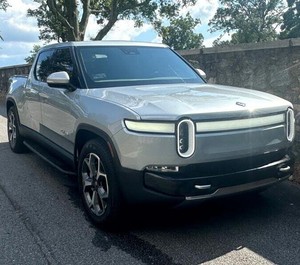 Fairly 2023 Linkslenker Rivian R1T Pickup Adventure Performance Elektro-Automatik Doppelmotor Crew Cab Allradantrieb R17 Alufelgen - Product Image 2