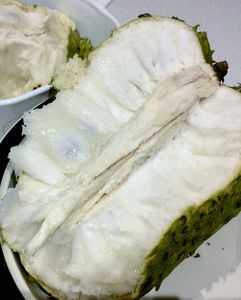 <b>Freshness</b> Preserved: Bulk Organic Frozen Soursop from Vietnam - Export Excellence - Product Image 2