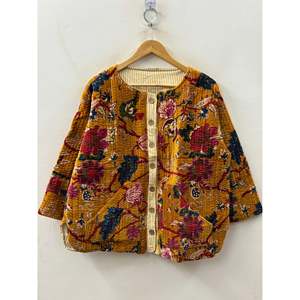 Chaqueta Acolchada de Algodón con Estampado Artesanal de Flores de Mostaza Otoñales, Imprescindible para Comodidad y Estilo - Product Image 1