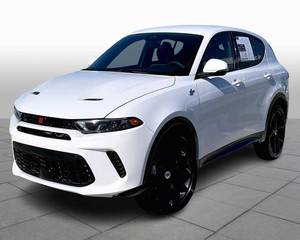 Dodge Hornet RT AWD 2024 d'occasion en excellent état - faible kilométrage - Product Image 3