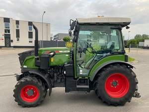 Fendt 211P Vario รถแทรคเตอร์รุ่นใหม่สภาพดีรถแทรคเตอร์ฟาร์ม124HP 4WD ค้าขายส่งฟรี - Product Image 6