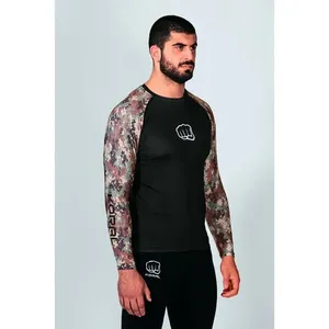 <b>Rash</b> <b>Guard</b> <b>Men</b> Clothing Wholesale Crew Neck Customized Logo Printing 2022 Best Design <b>Men</b> <b>Rash</b> <b>Guard</b> In Different Colors - Product Image 2