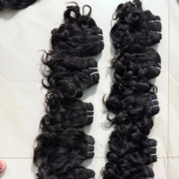 100% extensions de cheveux vierges cambodgiens indiens bruts 8 pouces faisceaux de tissage bouclés doux pour bébé avec des boucles douces naturelles