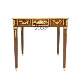 Mesa Auxiliar Cuadrada de Lujo con Incrustaciones de Nogal y Adornos de Latón Dorado Antiguo para Decoración Clásica de Sala de Estar - Product Image 2