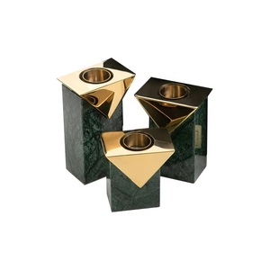 Bougeoir doré en bois pour décoration de mariage royal Cadeau de Noël pour maison et hôtel de qualité durable Article pour mariages Autres occasions - Product Image 3
