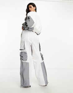 2025 Cheap Price OEM Manufactured Lightweight <b>Parachute</b> Cargo Trouser <b>for</b> <b>Women</b> Low Waist Reflective Patch Pocket - Product Image 3