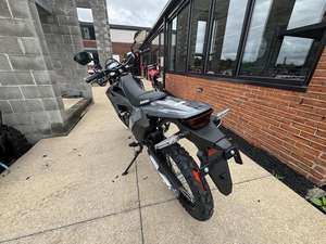 Venta Auténtica de Motocicletas Nuevas Suzuki DR-Z4S 2025 - Product Image 3