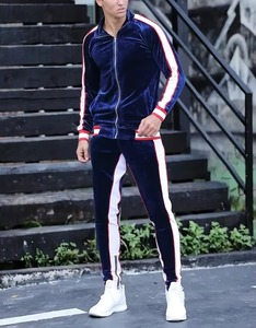 เสื้อแจ็กเก็ตและกางเกงลำลองสำหรับผู้ชายชุดวอร์มผ้ากำมะหยี่แบบรูดซิปด้านข้างแบบหรูหราโลโก้ตามต้องการ - Product Image 4