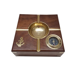 Cendrier nautique en bois en métal de finition antique avec des détails de corde adaptés aux cadeaux aux marins et aux collectionneurs de décor maritime - Product Image 6